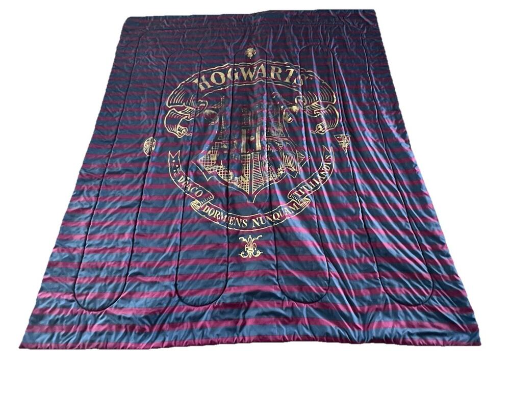 Wizarding World Harry Potter Hogwarts Blue Burgundy Twin/Full Size Comforter